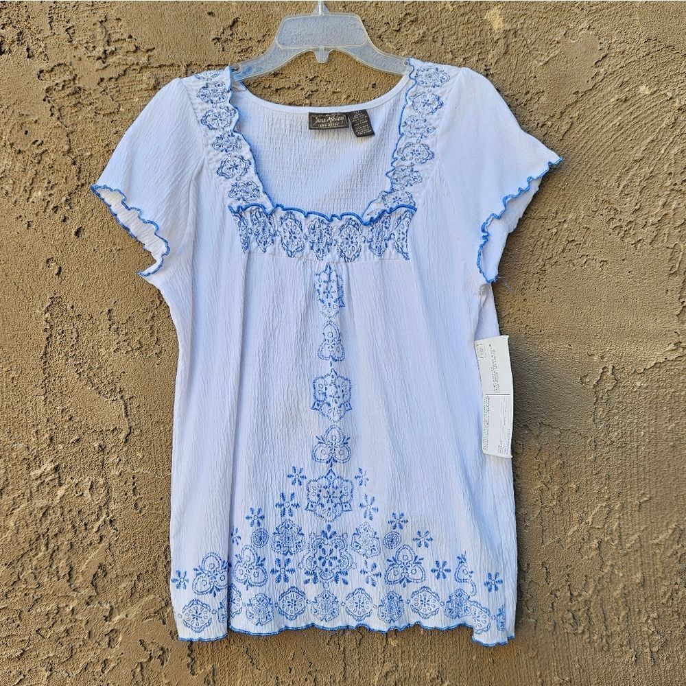 Jane Ashley White and Blue Short Sleeve Boho Shirt Size L